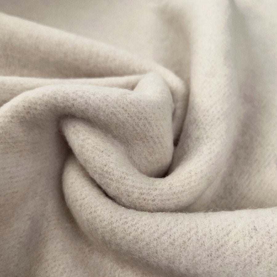 100% Fleece Wool Cream Australian Virgin Oeko Tex Knitted Coat Fabric