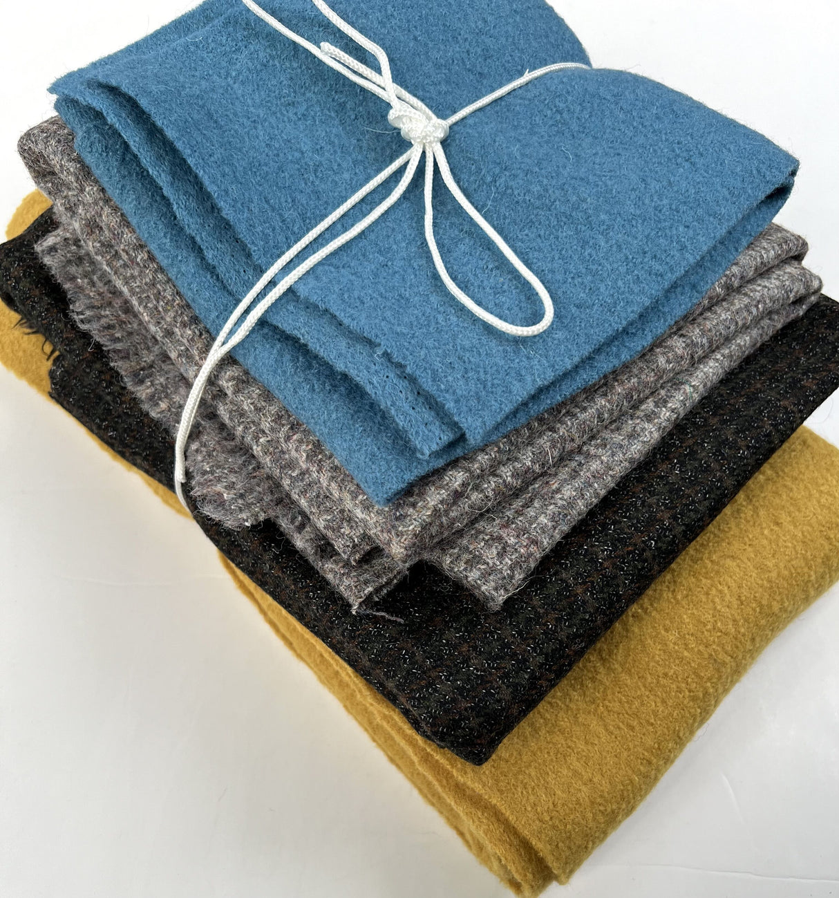 100% Wools Bundle 1