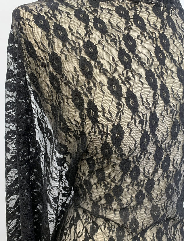 Remnant stretch lace black 2-28m