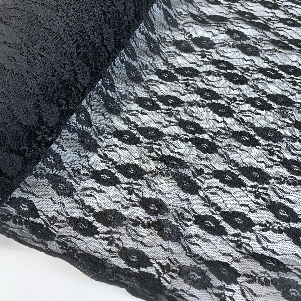 Remnant stretch lace black 2-28m