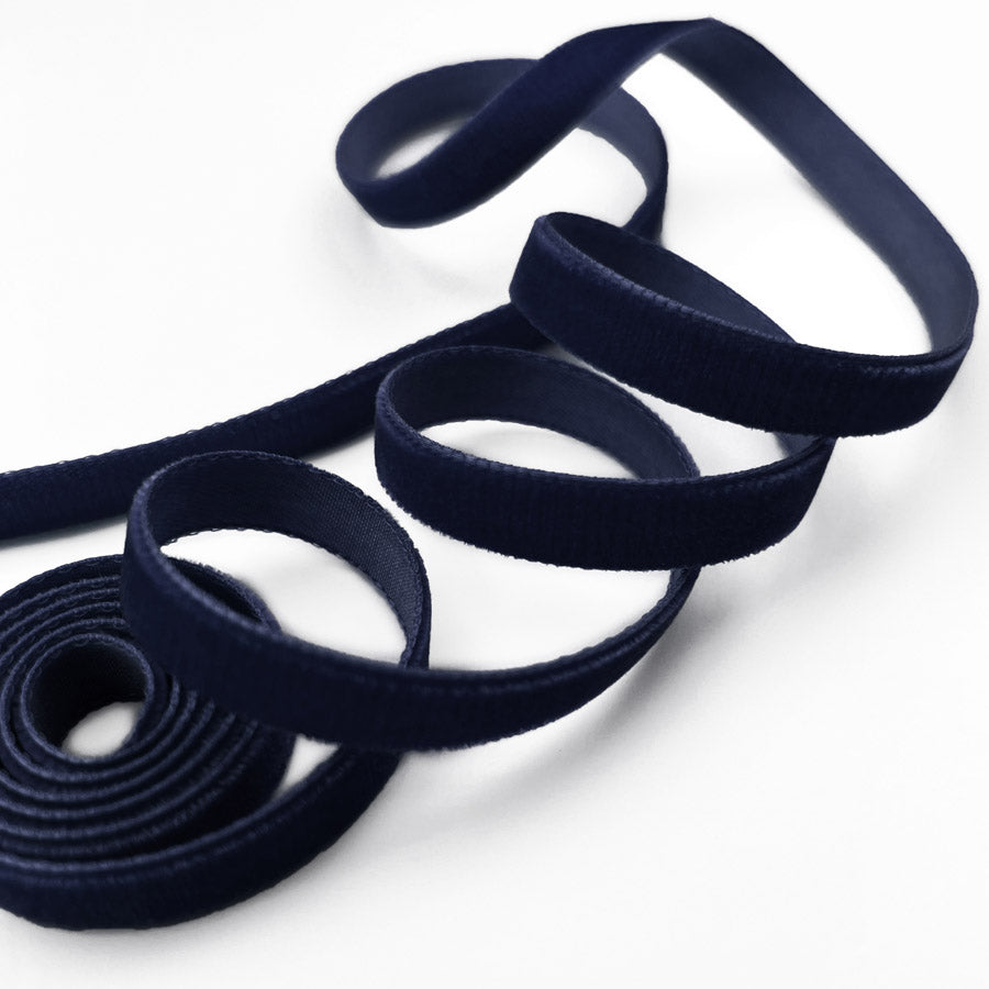 9Mm Berisfords Velvet Ribbons 5M
