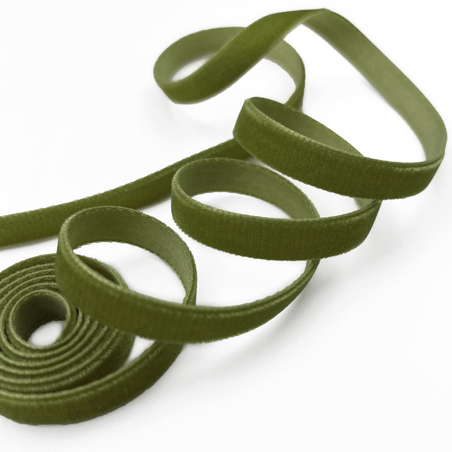 9Mm Berisfords Velvet Ribbons 5M
