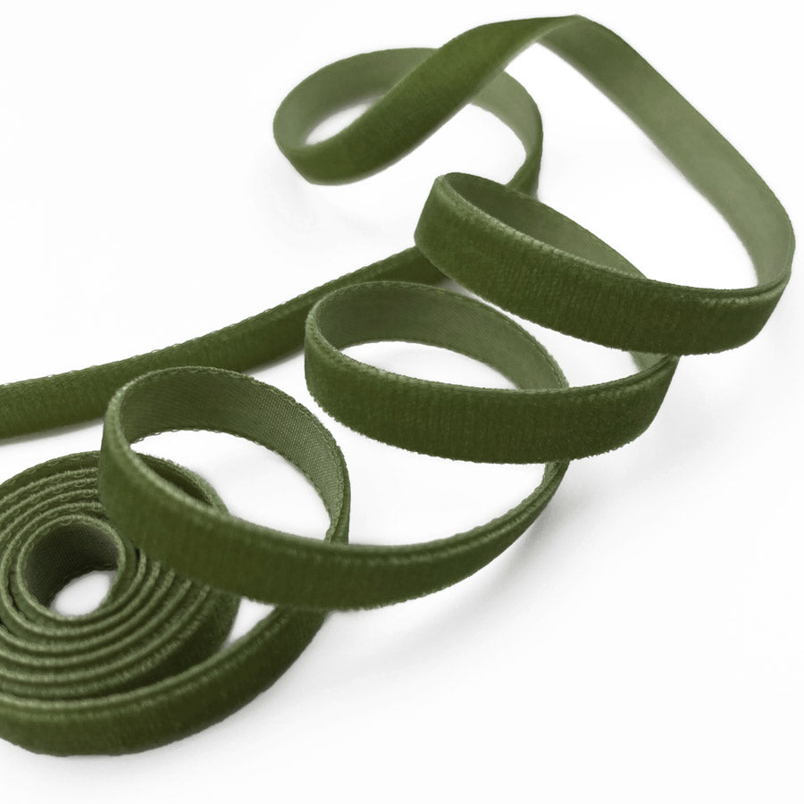 9Mm Berisfords Velvet Ribbons 5M