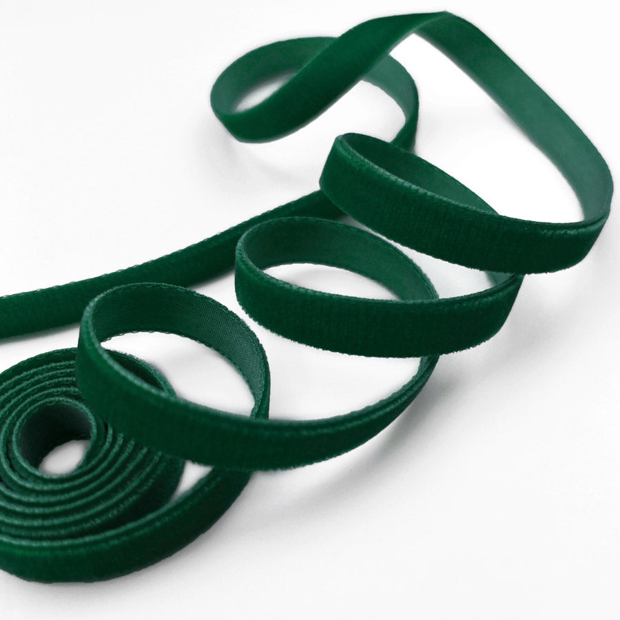 9Mm Berisfords Velvet Ribbons 5M