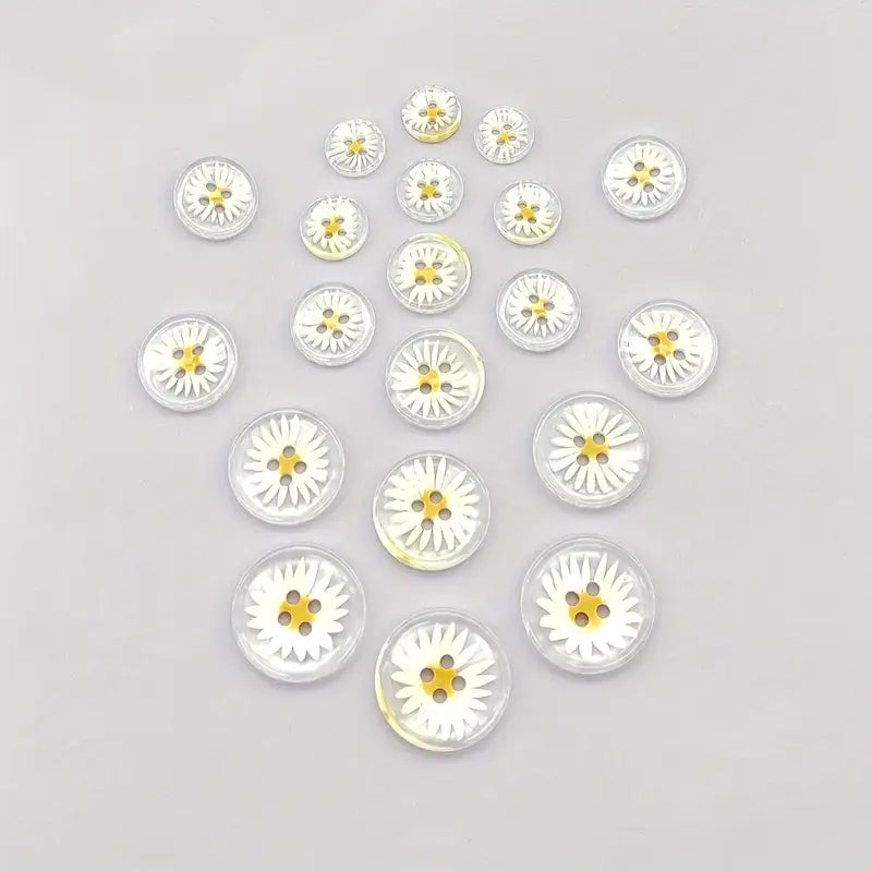 Pack Of 10 Daisy Buttons 3 Sizes