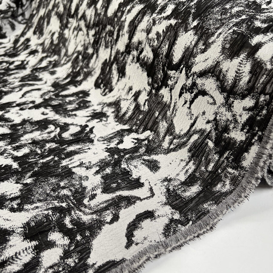 Aurora brocade black