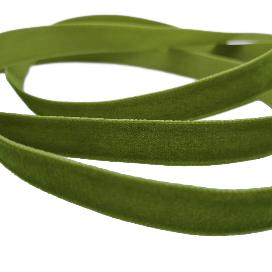 16mm Berisfords Nylon Velvet Ribbon 9549 Moss