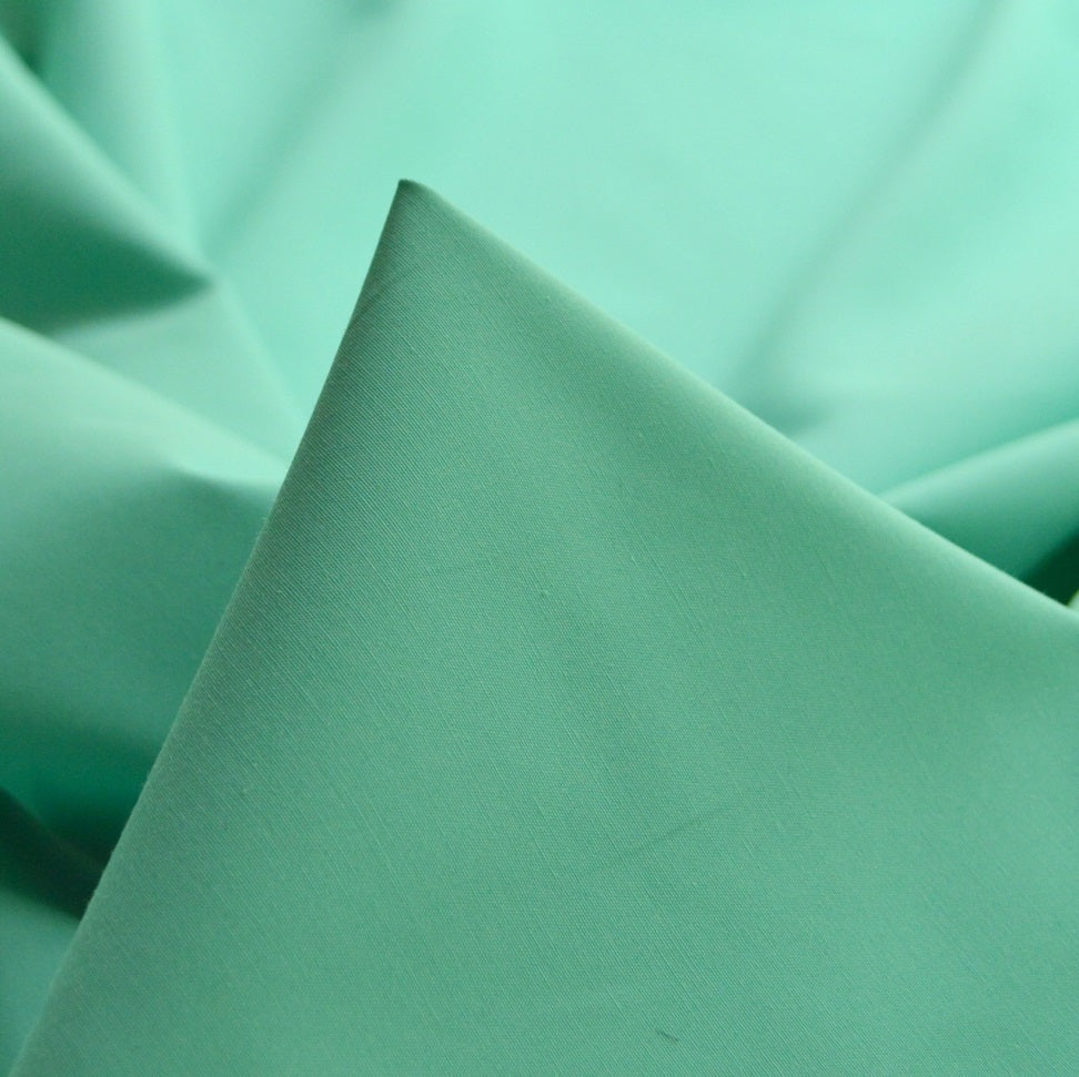50 50 Cotton Polly Lagoon Mint Lagoon Mint Poly Cotton Fabric Cu