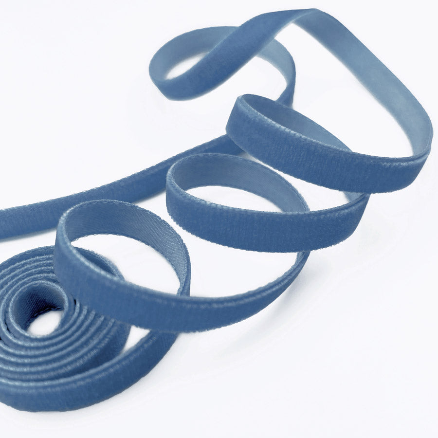 9mm Berisford Nylon Velvet Ribbon 9522 Faience