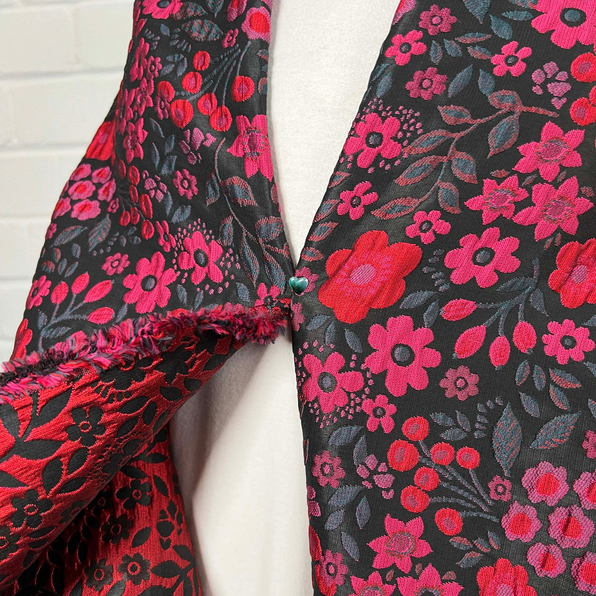 Pink PolyCotton Floral Dress Fabric Arianna Brocade CU