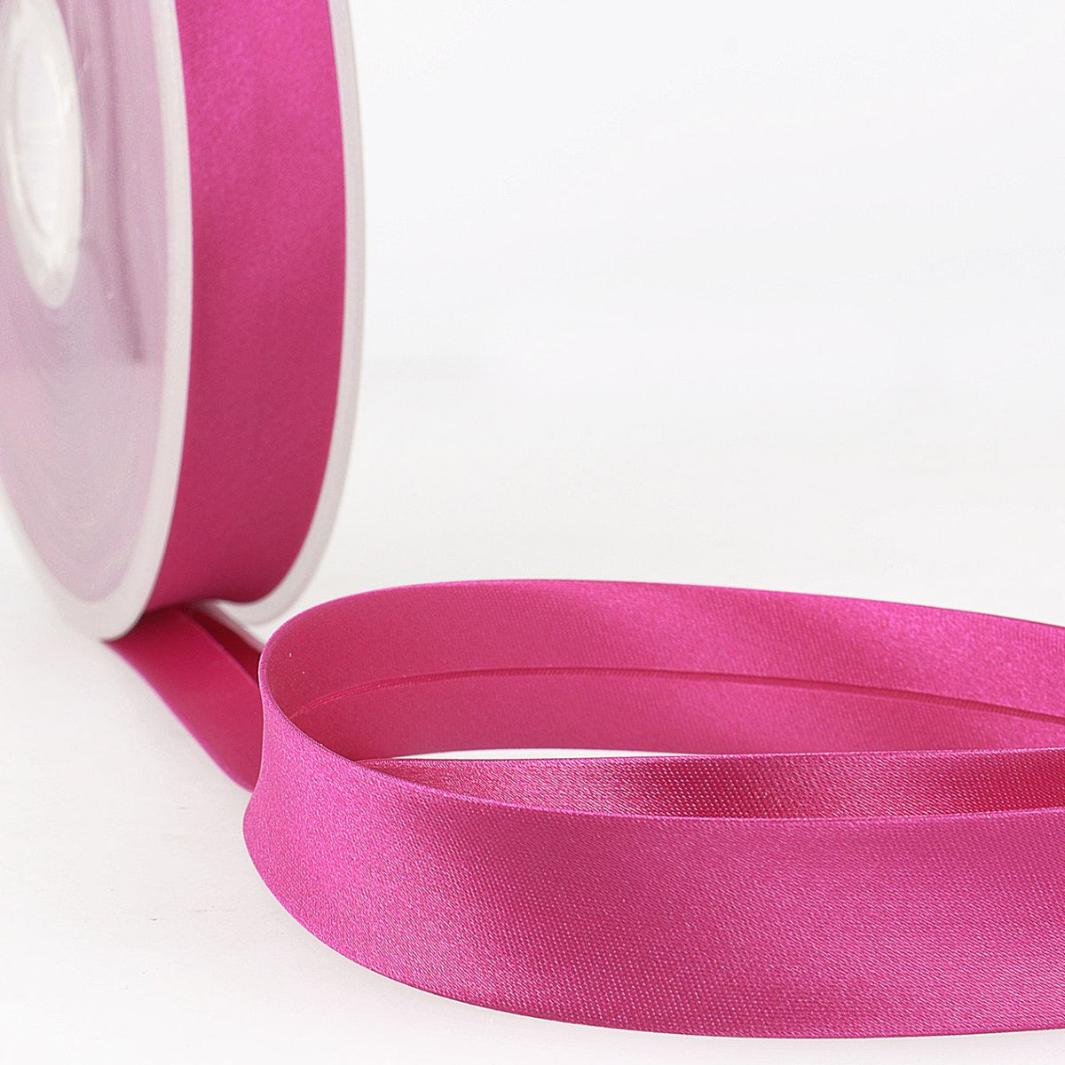 Bias_Binding__Satin_20mm_Hot_Pink