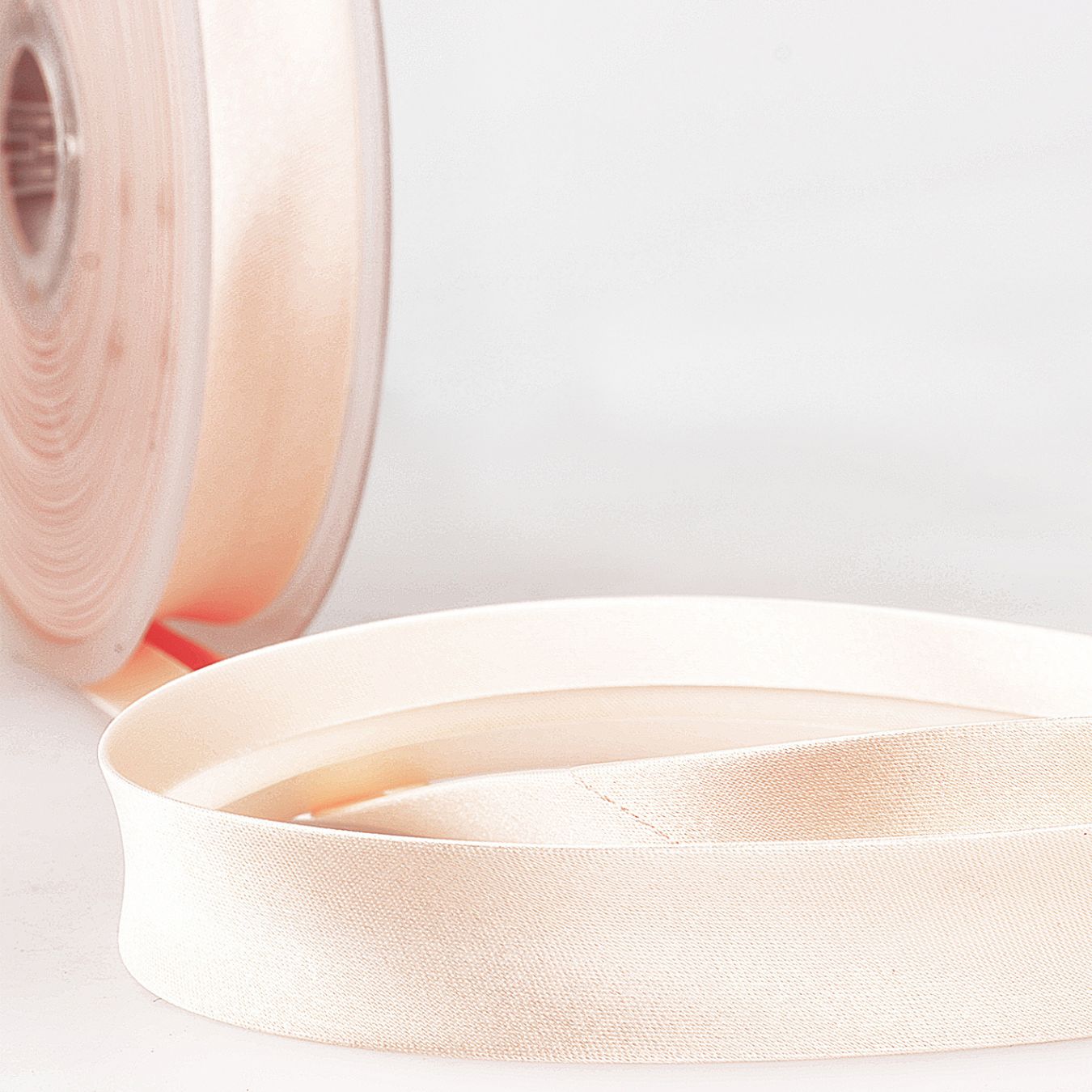Bias_Binding__Satin_20mm_Peach