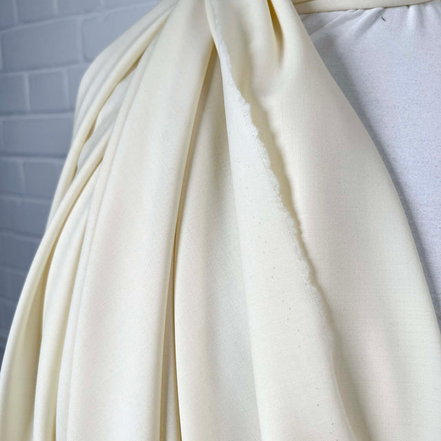 Blandings Virgin Wool Cream Plain Fabric Hang