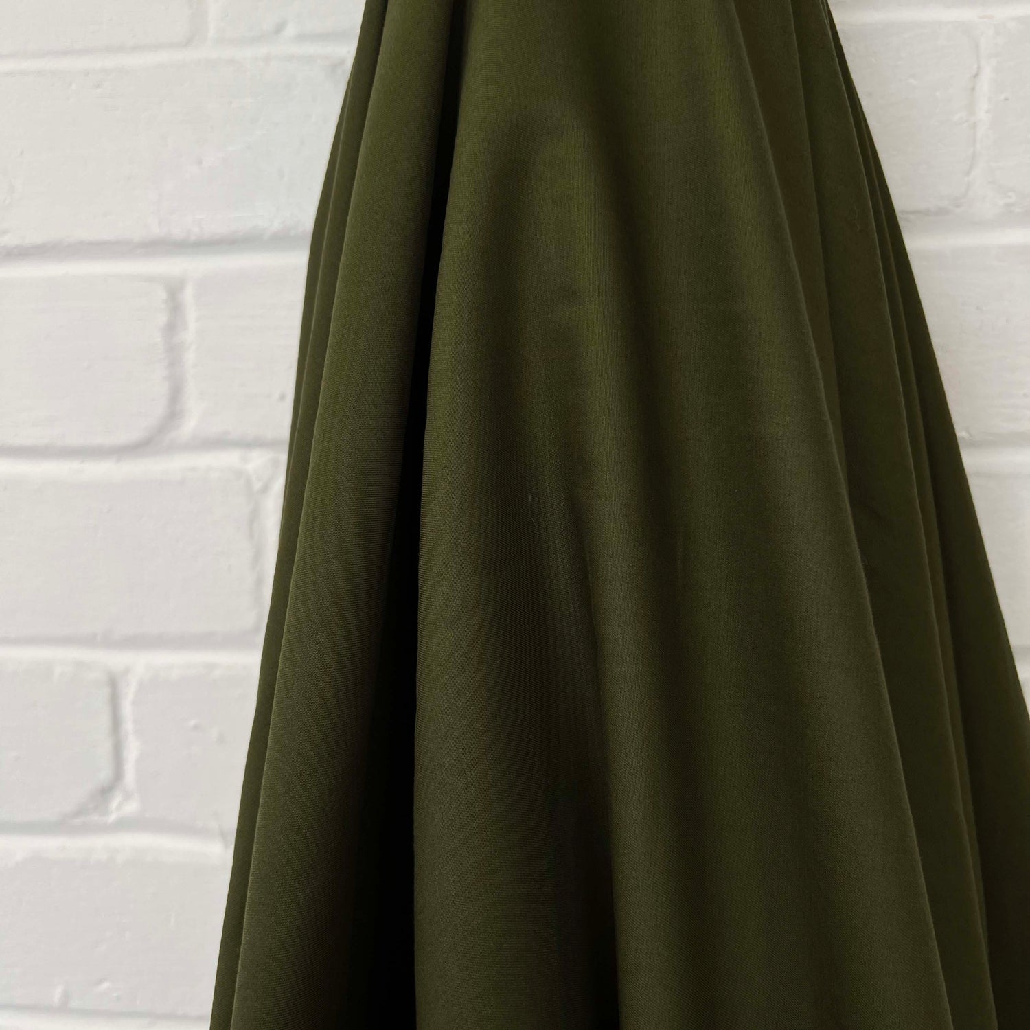 Boyfriend Material Green Cotton Plain Woven Shirting Italian Ex Designer Fabric Roll