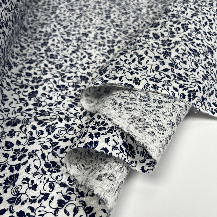 Delft Garden Linen White Blue Woven Floral Print Ex Designer Dress Fabric Fold