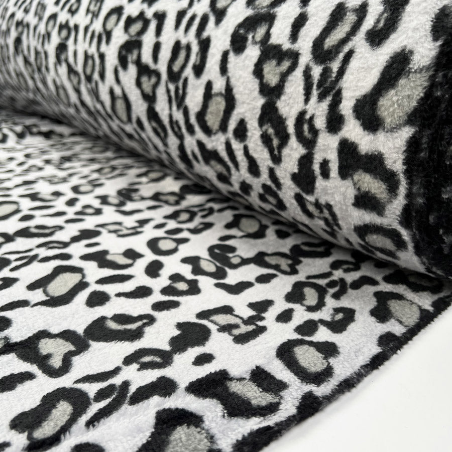 Fleece Feels Leopard Black Grey Polyester Thick Cuddle Soft Fabric Roll