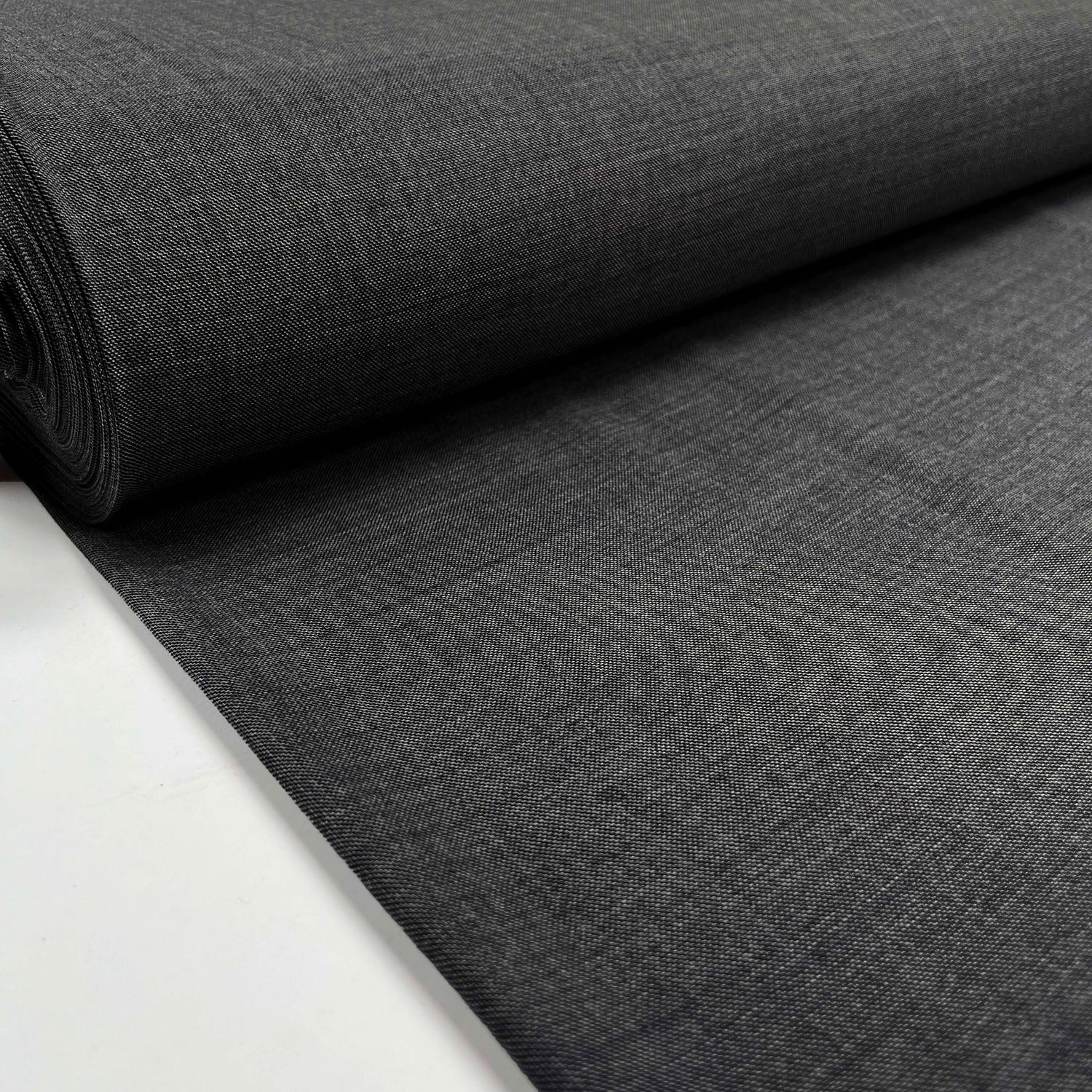 British Dark Grey Worsted Wool Suiting Fabric Hardcastle 