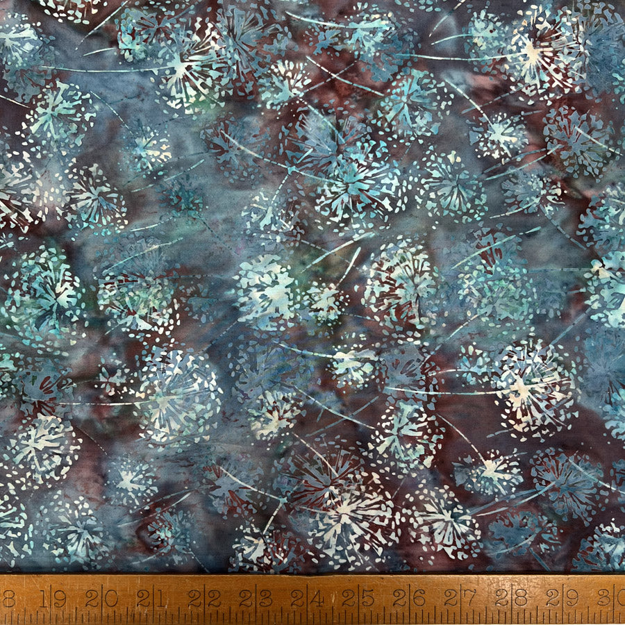 Hoffman Bali Cotton Lawn Dandelions Night Indonesian Twilight Blue Floral Dress Fabric Ruler
