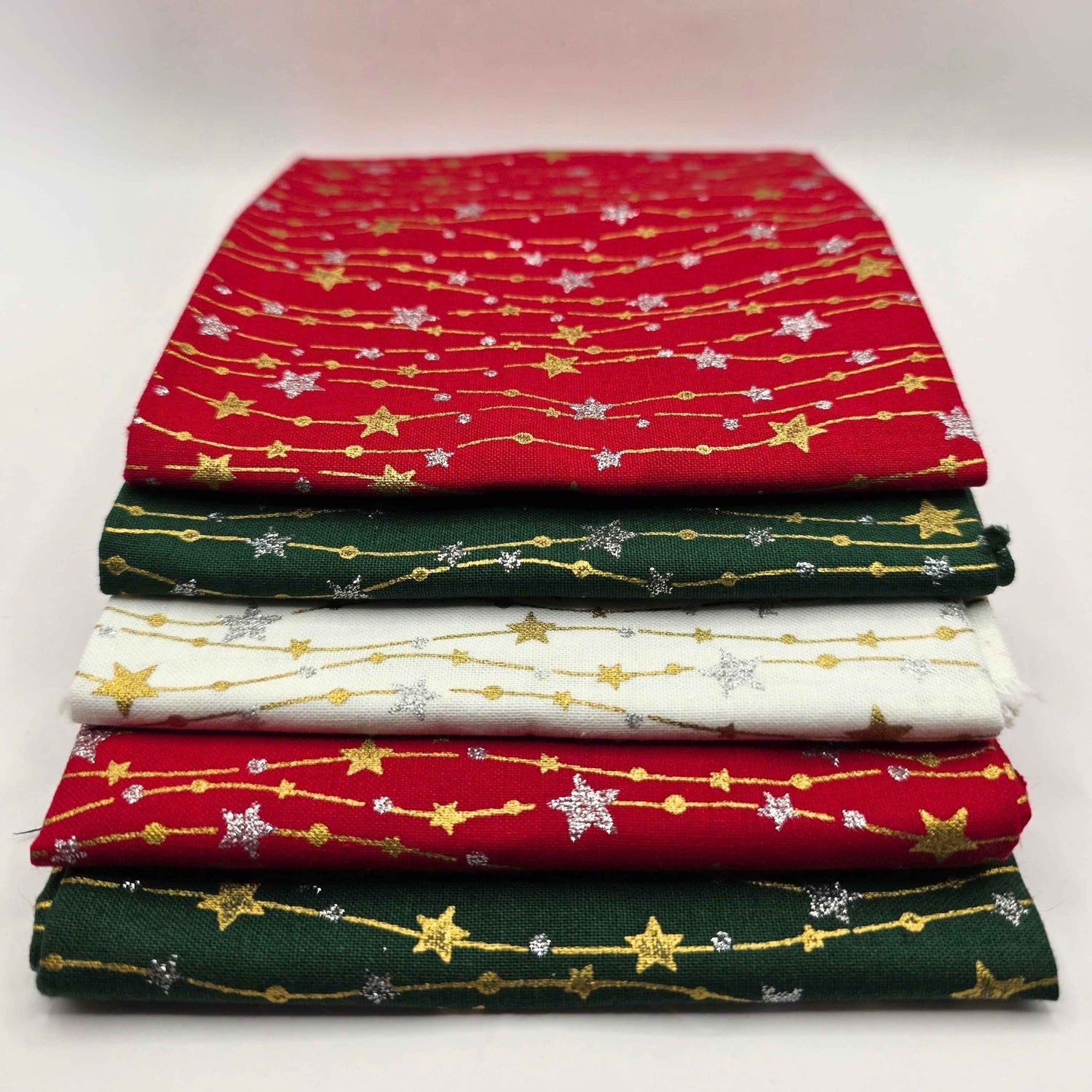 John Louden Christmas Fat Quarter Party Streamers Bundle