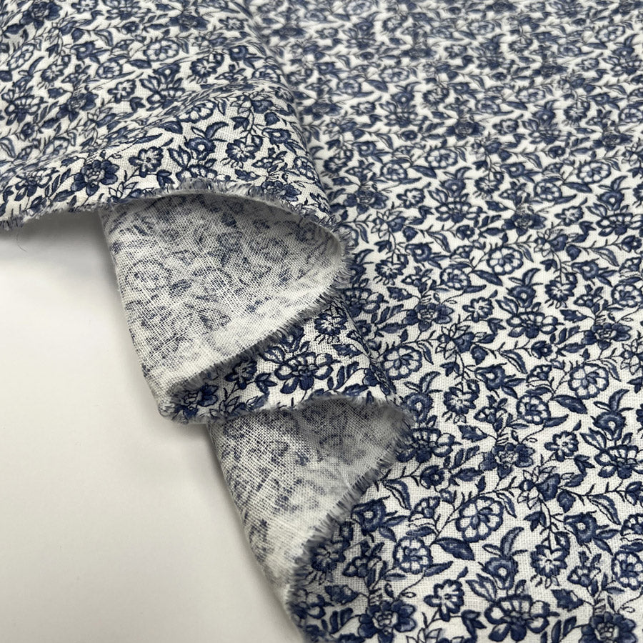 Linen Bouquet Sky White Blue Ex Designer Woven Floral Dress Fabric Fold