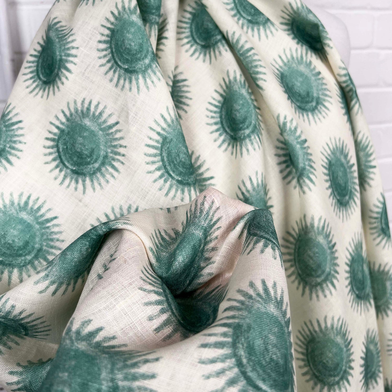 Italian Ex-Designer Green Sunburst Print Shirting Fabric Linen Lido CU
