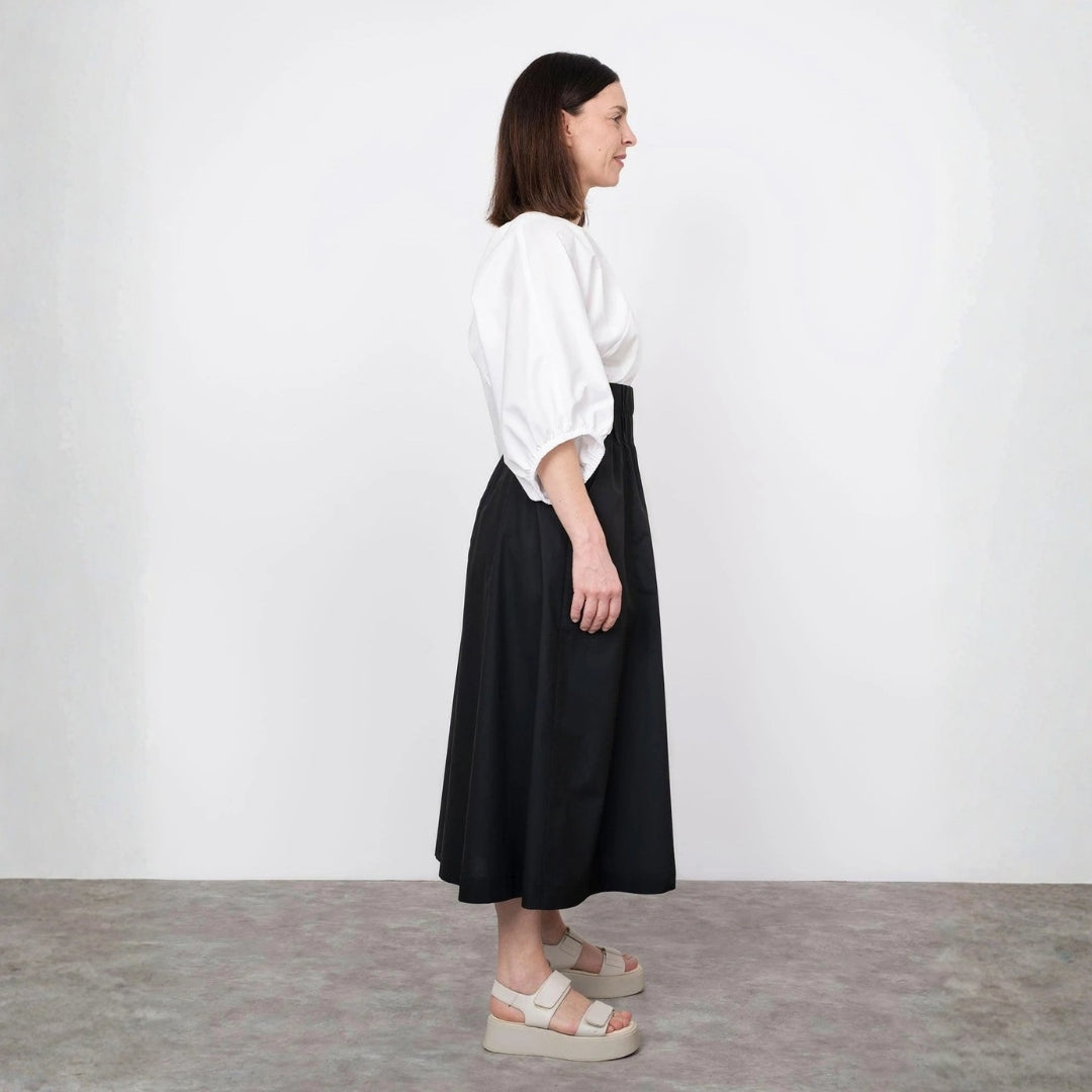 The Assembly Line - V-Neck Cuff Top Pattern Model 3