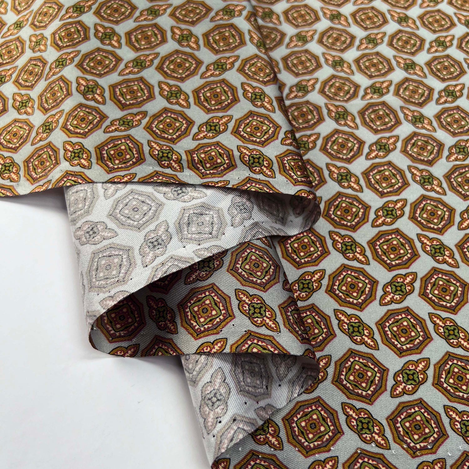 Vintage Caramel Abstract Lining Polyester Dress Fabric Fold