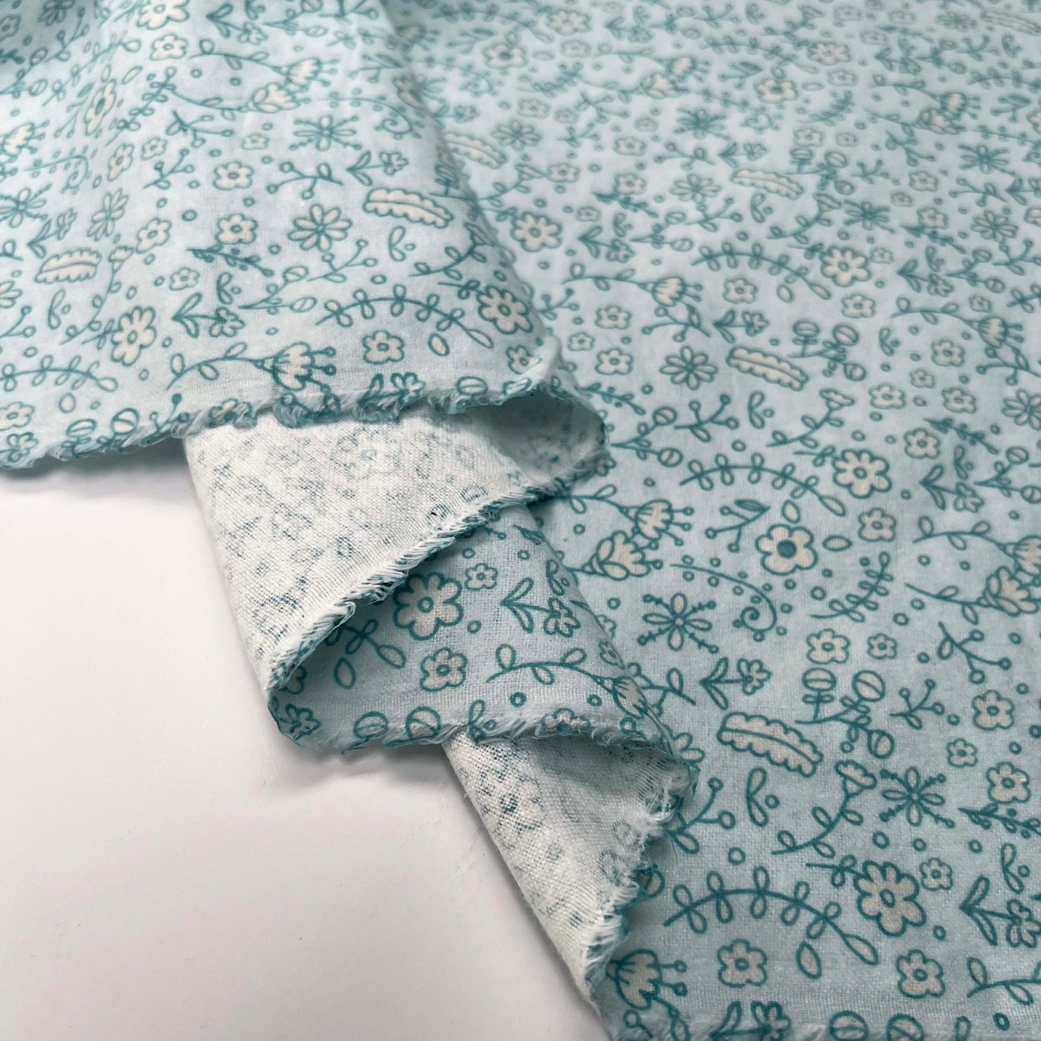 Winceyette Flowers Blue Cotton Polyester Soft Brushed Flannel Childrens Fabric Fold