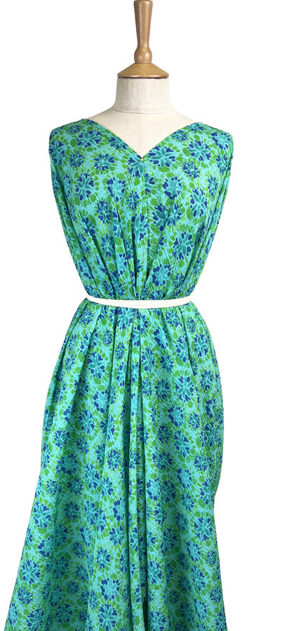 Ariel Polyester Lycra Seersucker Blue Green Kaftan Summer Dress Fabric Mannequin