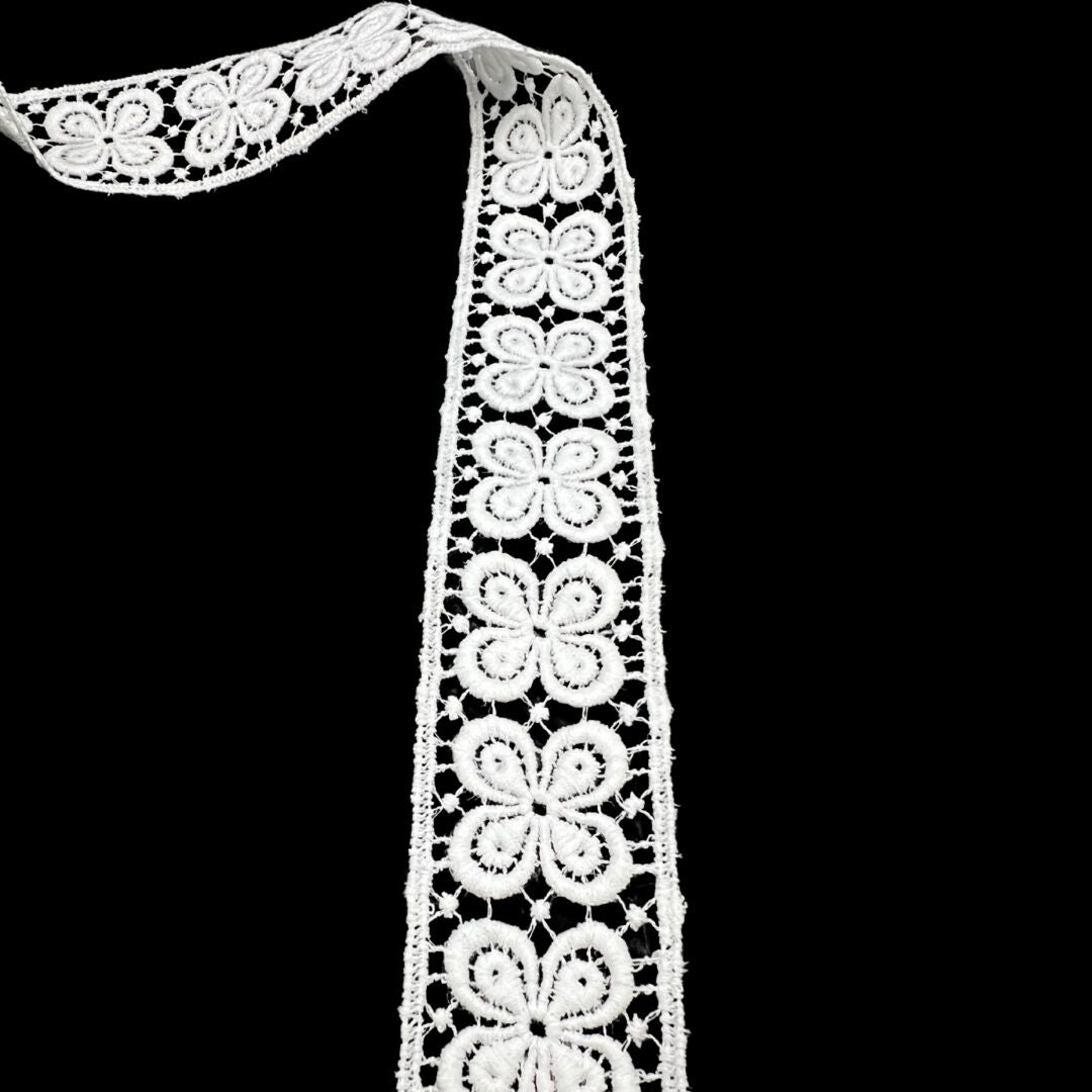 Austrian Cotton Guipure Lace Trim 4 Petals 33mm Wide
