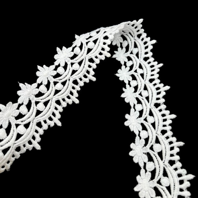 Austrian Cotton Guipure Lace Trim Garden 50mm Wide Fold