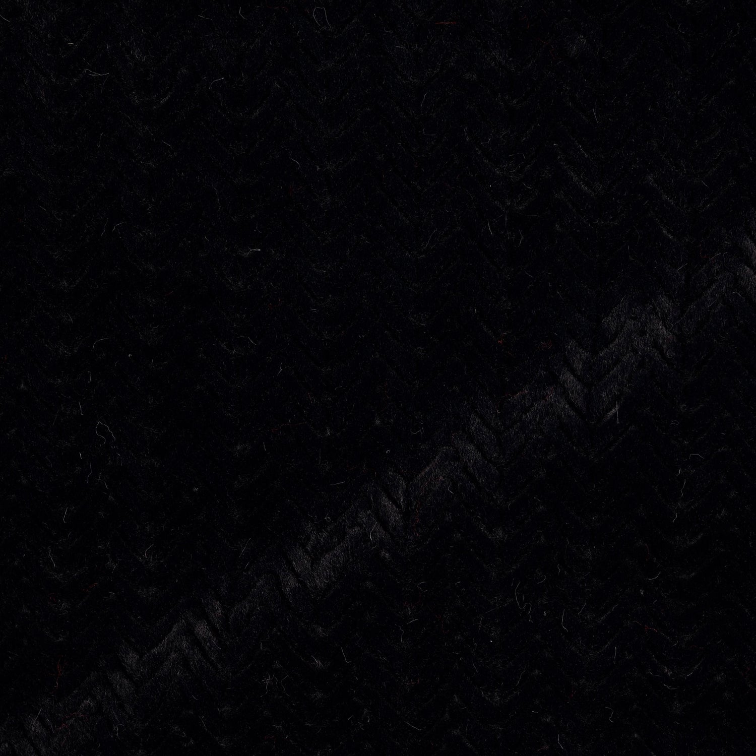 Avarni coat black chevron design polyester faux fur fabric