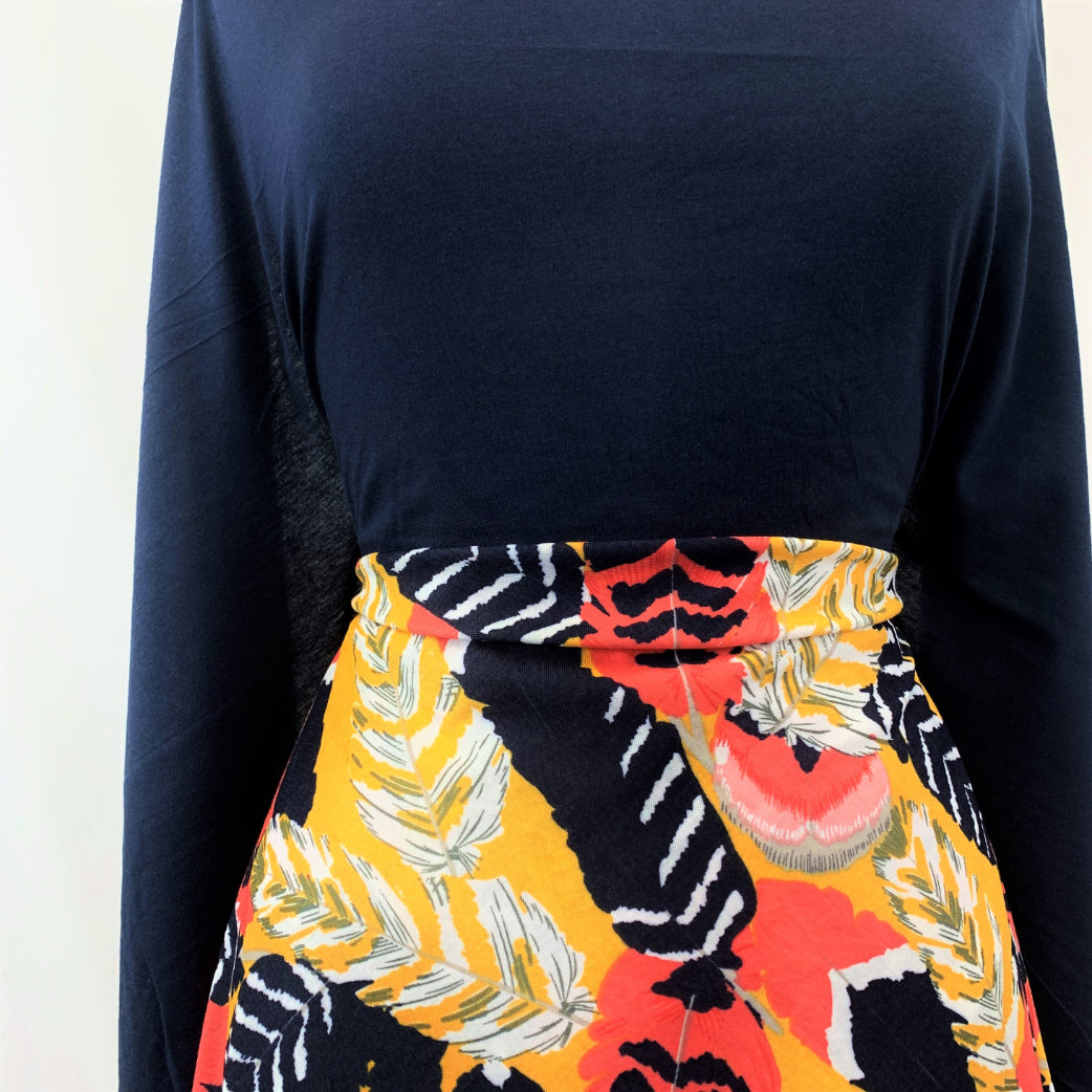 Boom Pique Viscose Nylon Multicoloured Knitted Dress Fabric Close Up Manequin Fabric Pphoto