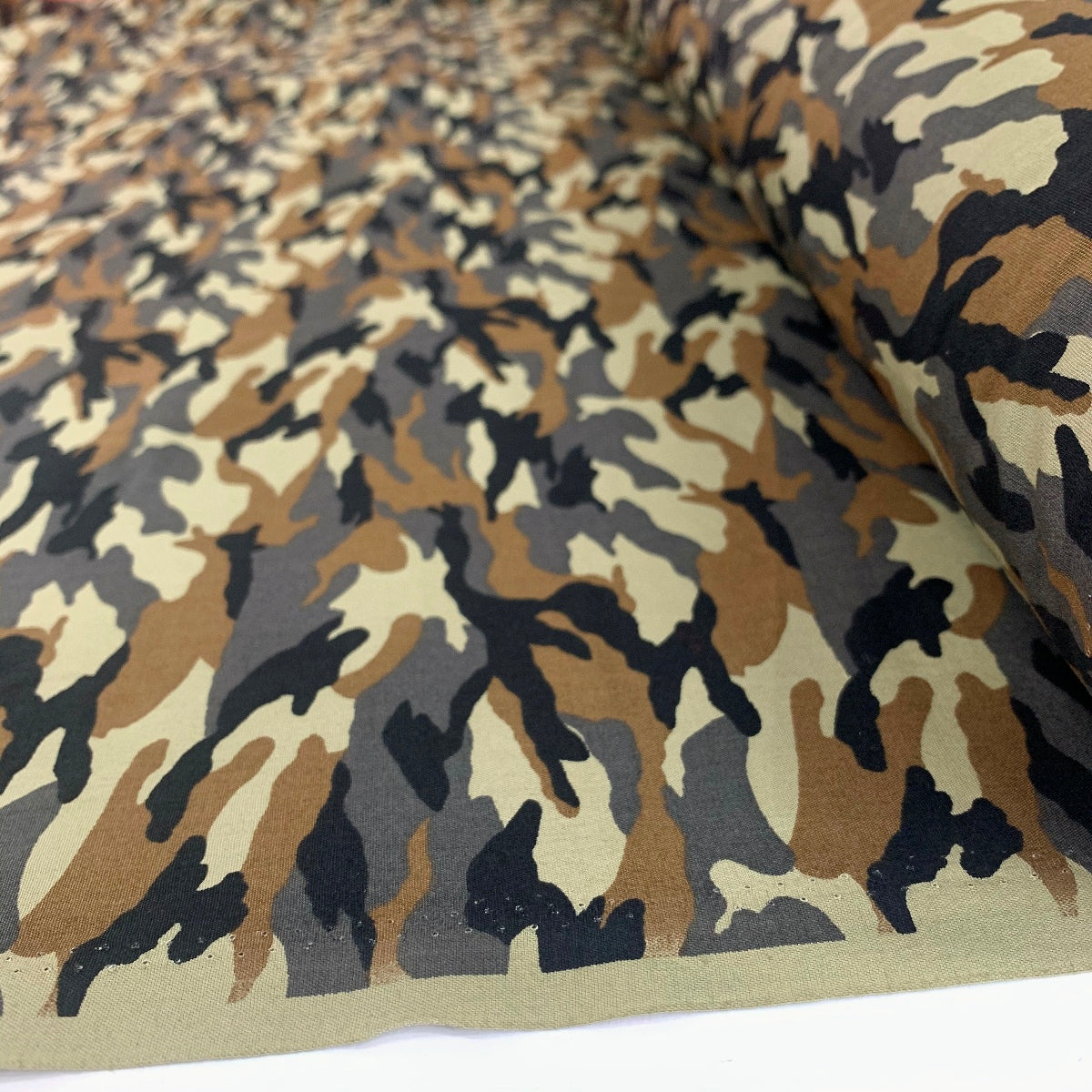 Camo Taupe Roll