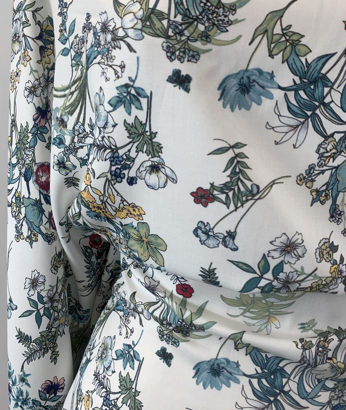 Challis Winter Flower Dress Fabric M2