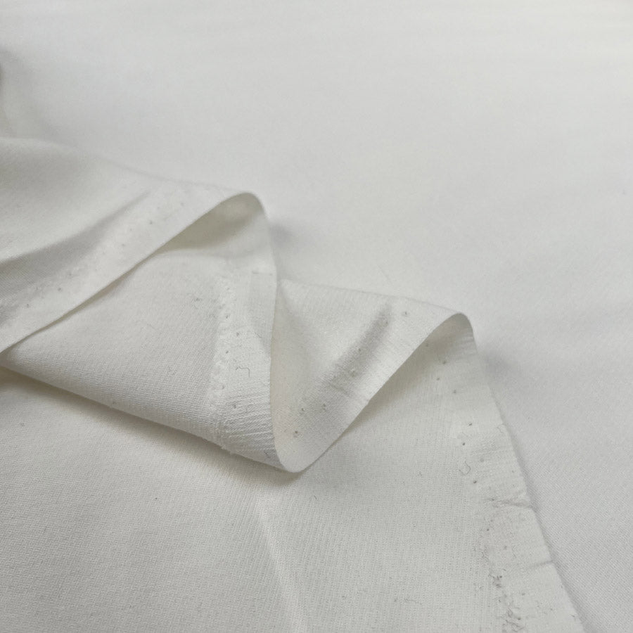Darling Viscose Wool White Soft Twill Fine Crepe Suiting Fabric Fold