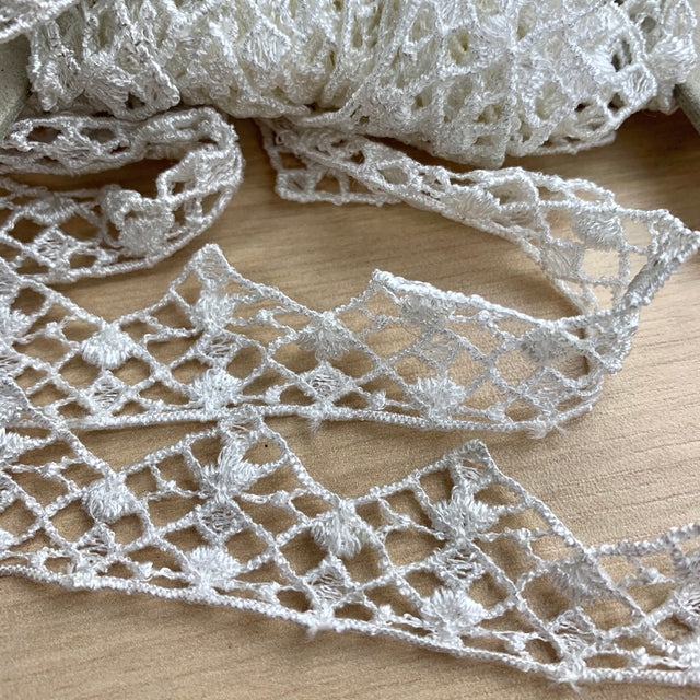 Diamond Edge Cotton Trim Ivory