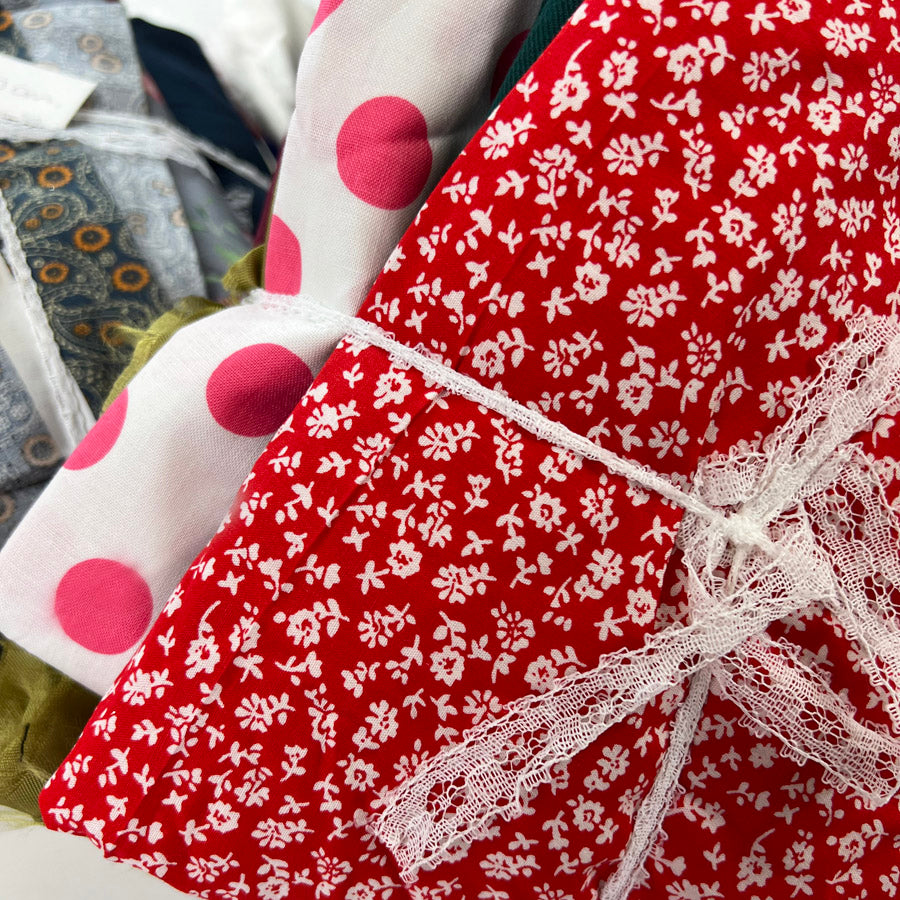 Fabric Surprise 12 Piece Craft Dress Patchwork Fabric Bundle 2 65A958Ac 7Ab6 4655 B029 3Ef7A4Ac3839