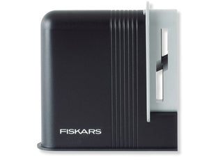 Fiskars Clip Sharp Scissors Sharpener