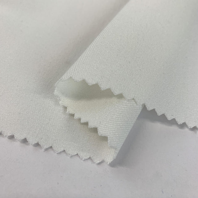 French Crepe Soft Blanc Soft White Polyester Crepe Suiting Fabric Fold