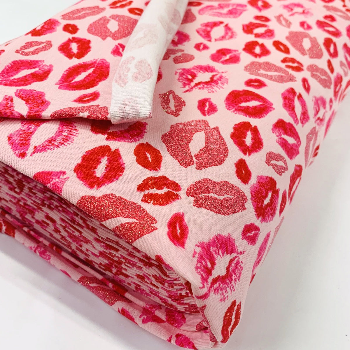Glitter Jersey Kiss Pink Superior Quality Lips Print Roll
