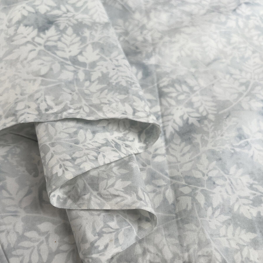 Hoffman Bali Cotton Lawn Iceberg White Floral Leaf Indonesian Fabric Fold