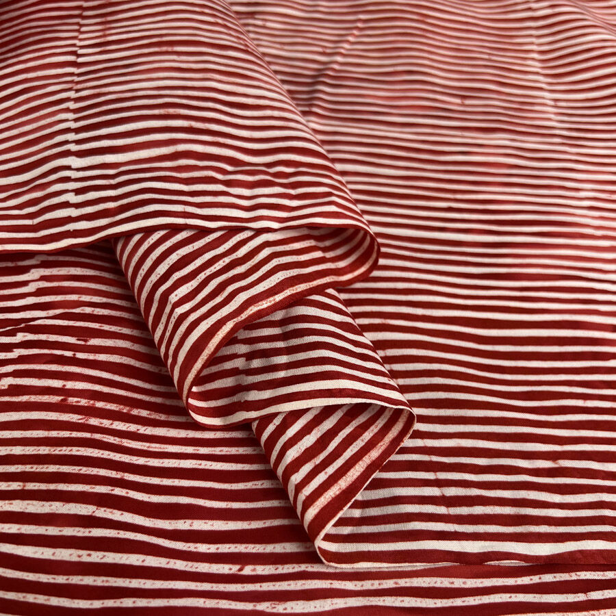Hoffman Bali Cotton Lawn Peppermint Red White Stripe Indonesian Fabric Fold