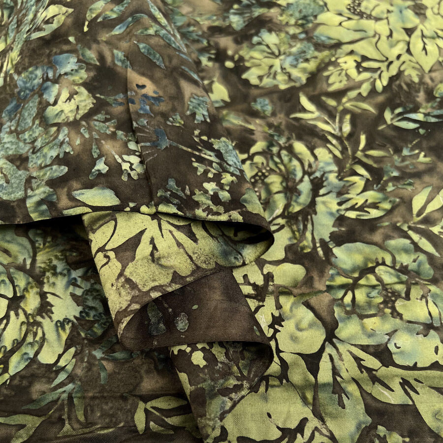 Hoffman Bali Cotton Lawn Snake Green Floral Abstract Indonesian Fabric Fold