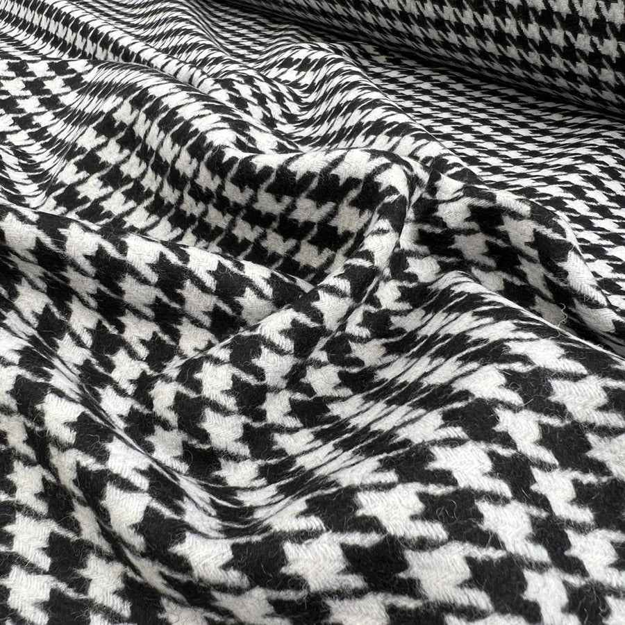 Ita Collection Bracco Suiting Wool Woven Houndstooth Check Black White Ex Designer Deadstock Suiting Fabric Cu1