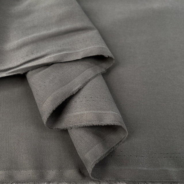 Italian Tencel Twill Grey Soft Lightweight Woven Shirting Fabric Fold