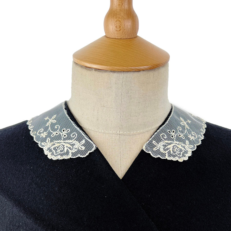 Lace Floral Embroidered Cotton Polyester Collar Dolly Cream