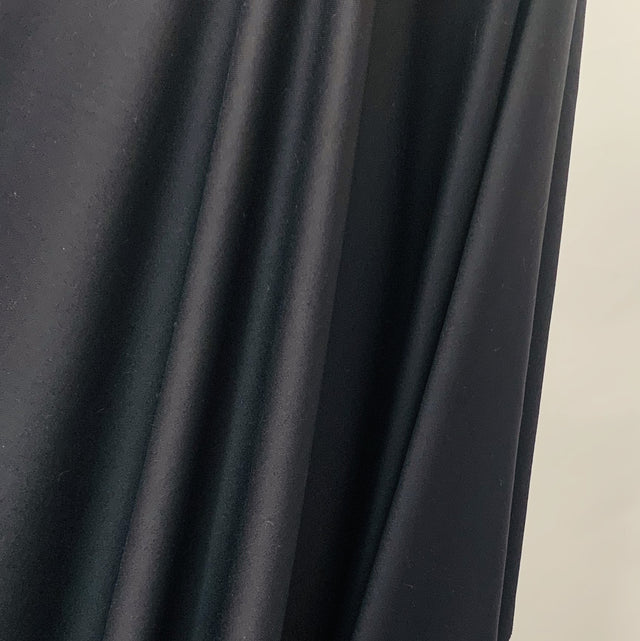 Looking Good Dark Navy Wool Poly Elastane Suiting Drape