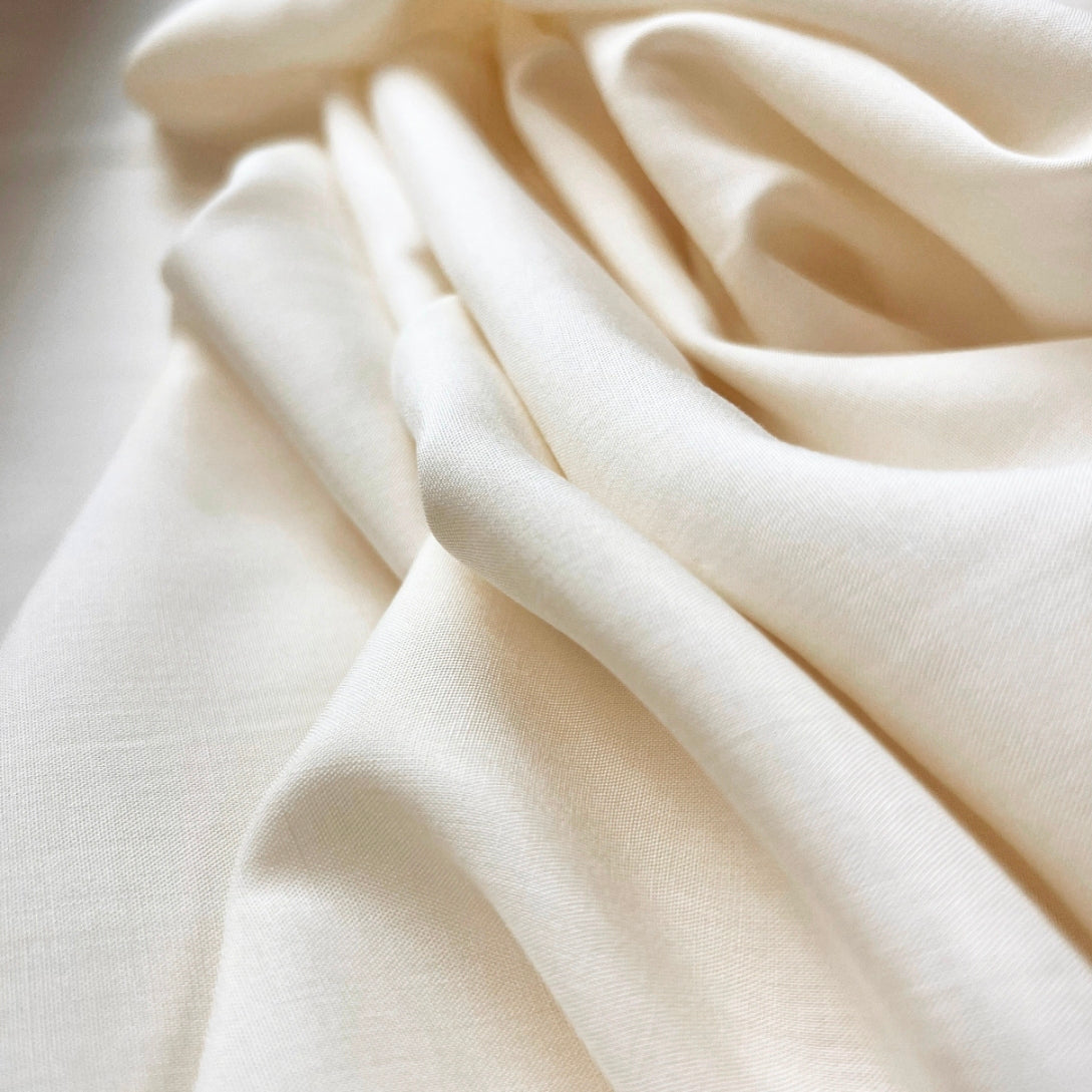 Plain Viscose Poplin Dress Fabric Alabaster Cu2