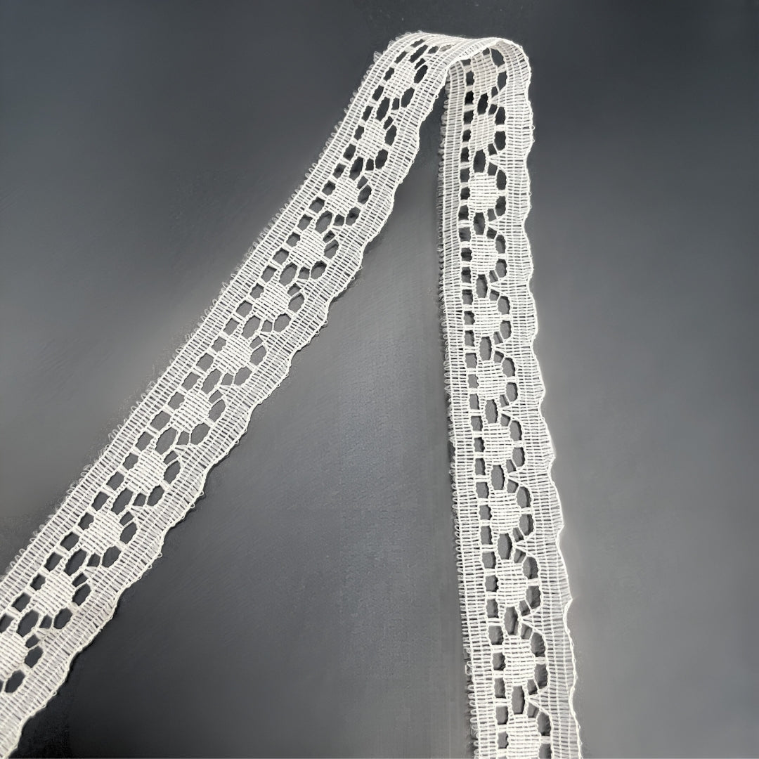 Polyester Flat Lace Trim Ellie Ivory Fold